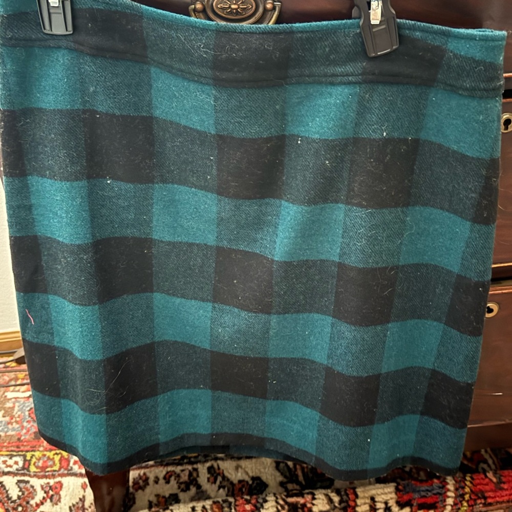 J.Crew Black and Green Plaid 💯 % wool Skirt